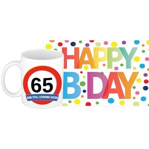 Verjaardag cadeau mok/beker 65 jaar print 300 ml + A5-size wenskaart Happy Birthday