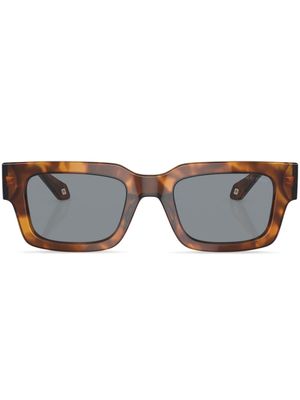 Giorgio Armani lunettes de soleil teintées à monture rectangulaire - Rouge