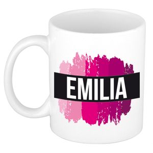 Naam cadeau mok / beker Emilia  met roze verfstrepen 300 ml   -