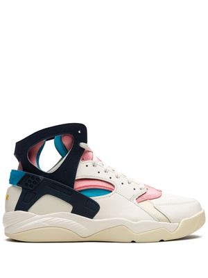 Nike "baskets Air Flight Huarache ""Nike Gear""" - Blanc