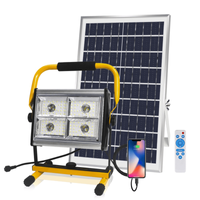 Solar bouwlamp op standaard mobiele verstraler met los zonnepaneel