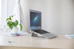NewStar Laptopstandaard verhoogd 10""-17"" aluminium