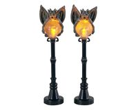 Gargoyle lamp post, set of 2, b/o (4.5v) - LEMAX