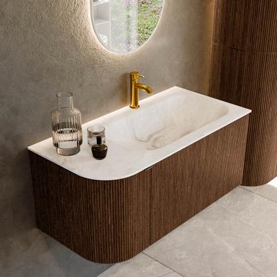 Badmeubel Mondiaz Kurve-Dlux | 95 cm | Meubelkleur Walnut | Wastafelkleur Frappe | Solid surface | Rechts spoelbak | 1 kraangat
