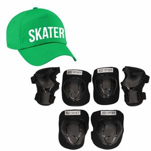 Set van valbescherming voor kinderen maat S / 4 tot 5 jaar met een stoere SKATER pet groen