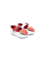 Moschino Kids ballerines en cuir à appliques - Blanc