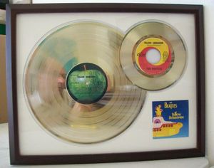 Gouden dubbel plaat The Beatles Yellow Submarine