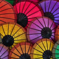 Karo-art Schilderij - Kleurrijke paraplu, multikleur , 3 maten , Premium Print - thumbnail