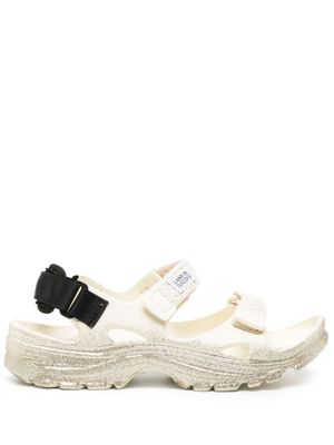 Lanvin x Suicoke sandales Wake Curb - Tons neutres