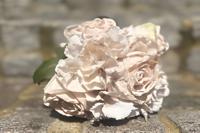 Boeket antiek witte rozen en hortensia's - Buitengewoon de boet