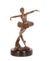 A BRONZE SCULPTURE OF A BALLERINA