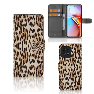 Motorola Edge 40 Pro Telefoonhoesje met Pasjes Leopard