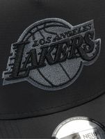 New Era / trucker cap NBA Los Angeles Lakers Tonal Black 9Forty AF in zwart - thumbnail