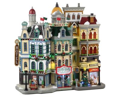 The Holly Jolly Hotel 15x35x31 cm Kersthuisje - Lemax