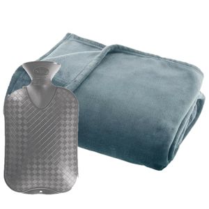 Fleece deken/plaid Blauwgrijs 125 x 150 cm en een warmwater kruik 2 liter