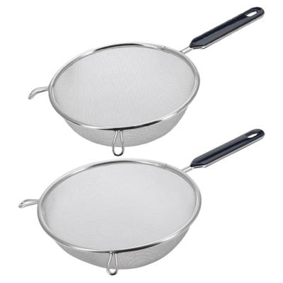 Westmark Keuken vergieten - 2x stuks - met handvat - zwart/zilver - rvs - D20 en D18 cm