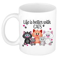 Cadeau koffie/thee mok - life is better with cats - wit - 300 ml - keramiek - katten Cadeau koffie/thee mok - life is better with cats - wit - 300 ml - keramiek - katten