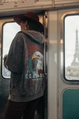 Colourful Rebel Eagle Hoodie  Grijs Dames - Oversized Fit - Polyester Colourful Rebel Eagle Hoodie  Grijs Dames - Oversized Fit - Polyester