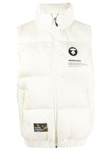 AAPE BY *A BATHING APE® gilet matelassé à patch logo - Tons neutres