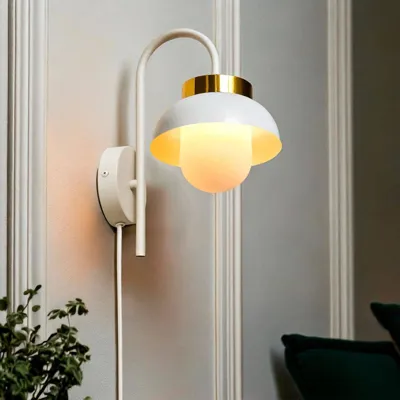 Wandlamp retro opaal glas &apos;Gare&apos; wit met stekker