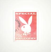 Playboy Wall Art - Limited Edition Postzegel Rood - thumbnail