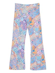 Marcelo Burlon County Of Milan Kids pantalon évasé à logo imprimé all-over - Bleu