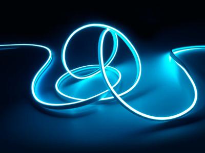 Trio LedstripGaming Neon RGB 5 meter - R65585100
