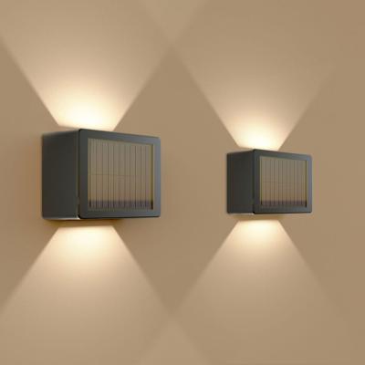 Set van 2 Louis - Solar LED Wandlamp - Kubus - Up&Downlight - CCT warm wit-koud wit - Zwart- IP65 waterdicht - 4 LEDs - tuinverlichting - buitenlamp