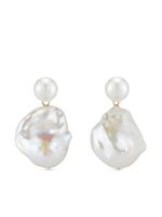 Mateo boucles d'oreilles pendantes Duality en or 14ct ornées de perles - thumbnail