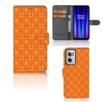 OnePlus Nord CE 2 | Telefoon Hoesje | Batik Oranje