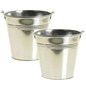 Klein zinken emmertje - 2x - zilver - 15 cm hoog - metaal - bloempot - plantenpot