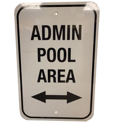 Admin Pool Area Metalen Straatbord - Origineel - 46 x 31 cm