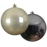 Grote decoratie kerstballen - 2x st - 20 cm - champagne en zilver - kunststof - Kerstbal - thumbnail