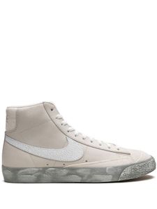 Nike "baskets montantes Blazer '77 EMB ""Summit White""" - Blanc