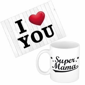 Mama jarig/Moederdag cadeau drink mok/beker + Love you wenskaart