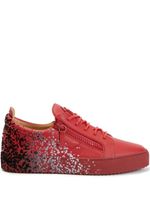 Giuseppe Zanotti baskets à effet taches de peinture - Rouge - thumbnail