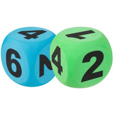 Dobbelsteen XXL - 2x stuks - groen en blauw - 10 cm - EVA schuim - educatief