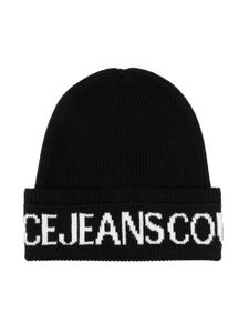 Versace Jeans Couture bonnet nervuré à logo en intarsia - Noir