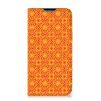 iPhone 14 Pro Max | Hoesje met Magneet | Batik Oranje