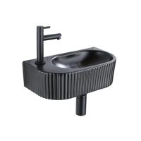 QeramiQ Fuente Fonteinset - 40x21.5x12cm - links - geribbeld - halfrond - 1 kraangat - keramiek - fonteinkraan zwart mat - afvoerplug - verlaagd sifon - zwart mat SW1209548/SW696205/SW696215/SW696235