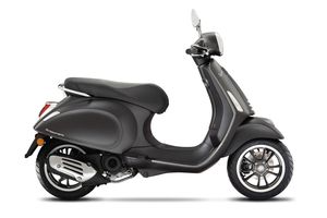 Vespa Primavera S Zwart - Verbrandingsmotor Scooter