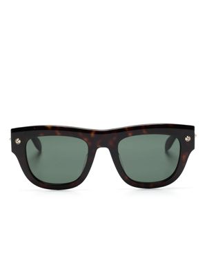 Alexander McQueen Eyewear lunettes de soleil à détails de clous - Marron