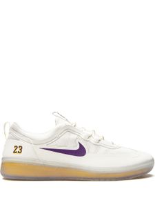 Nike baskets SB Nyjah Free 2 - Blanc