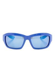 Dolce & Gabbana Eyewear lunettes de soleil Re-Edition à monture rectangulaire - Bleu