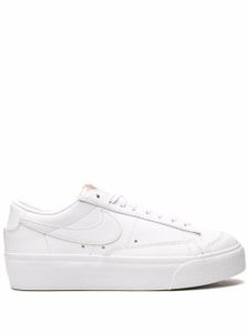 Nike baskets Blazer à plateforme - Blanc