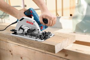 Bosch Professional GKS 55+ GCE in L-Boxx Handcirkelzaag Zaagdiepte 90° (max.) 63 mm Incl. koffer 1350 W