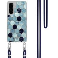 Samsung Galaxy A56 hoesje met donkerblauw koord - Blue cubes Samsung Galaxy A56 hoesje met donkerblauw koord - Blue cubes