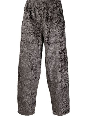 GmbH pantalon à imprimé en all over - Gris