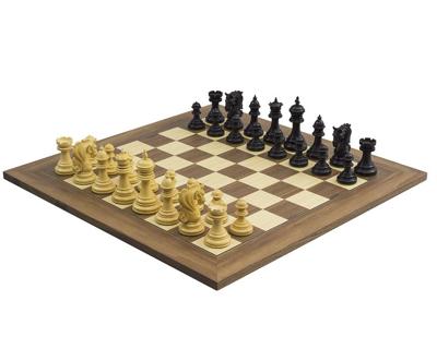 Het Kingsgate Ebbenhouten en Walnoten Schaakset