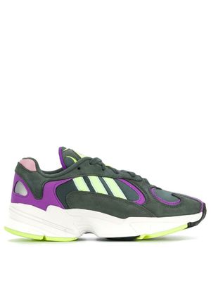 adidas baskets Yung-1 - Gris